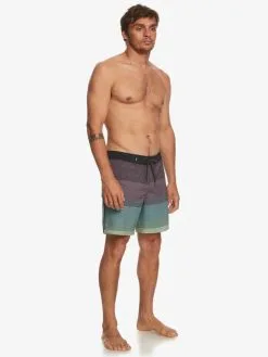 Quiksilver Surfsilk Massive 17" - Boardshort Pour Homme -Surf Soldes eqybs04782 quiksilverw mgr7 frt9