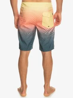 Quiksilver Everyday Warp Fade 20" - Boardshort Pour Homme 12 Quiksilver Everyday Warp Fade 20" - Boardshort Pour Homme -Surf Soldes eqybs04790 quiksilverw bsl6 bck1